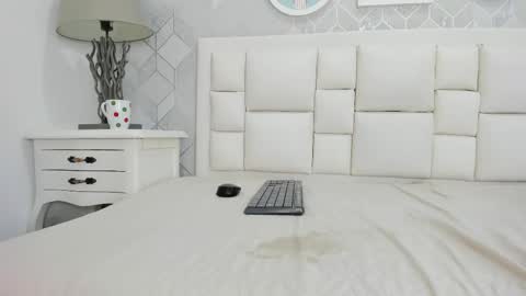 Snapshot of naia_cox chatting on 02.03.26 naia_cox online show from 02.03.26