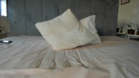 Naila online show from 01.22.25