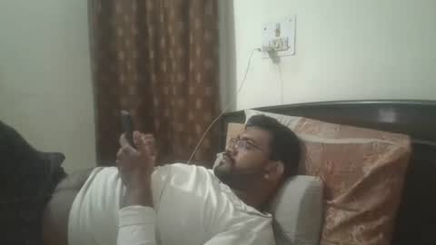 NAIRANANDU28 online show from 04.25.26