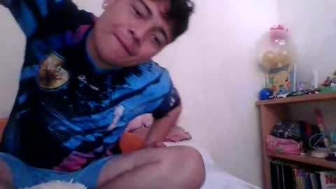 naisha and axel2 online show from 01.05.26