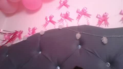 naisha and axel2 online show from 02.18.26