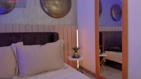 Snapshot of naishaford_1 chatting on 11.12.25 Naisha Ford online show from 11.12.25