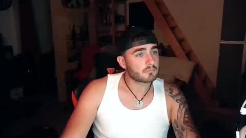 Snapshot of najidalquazar chatting on 10.19.25 Najid online show from 10.19.25