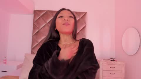 Snapshot of nakamura_san chatting on 01.09.25 INSTAGRAM m2221 online show from 01.09.25