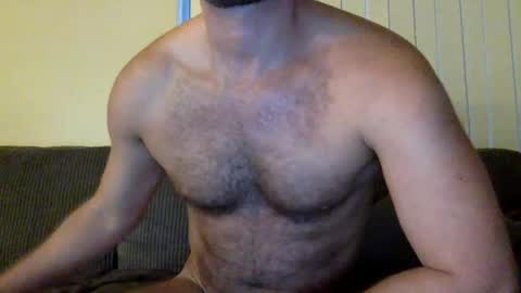 naked_dude25 online show from 02.11.25