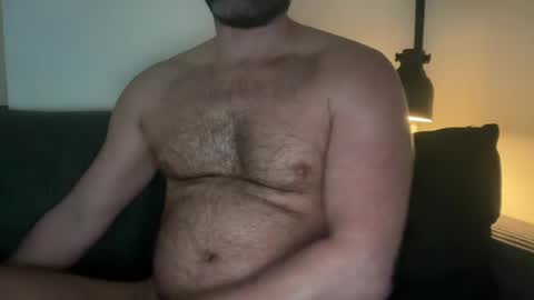 Snapshot of naked_dude25 chatting on 07.10.26 naked_dude25 online show from 07.10.26
