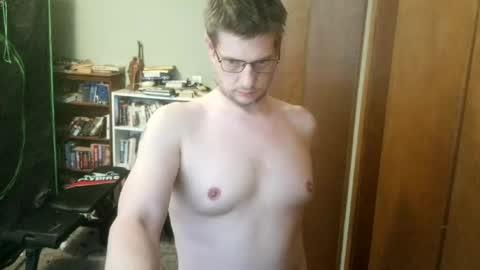 Snapshot of nakedcav chatting on 08.07.26 NakedClown online show from 08.07.26
