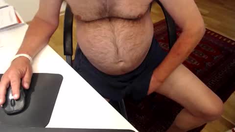 Snapshot of nakedwanker10 chatting on 04.27.26 Nakedwanker10 online show from 04.27.26