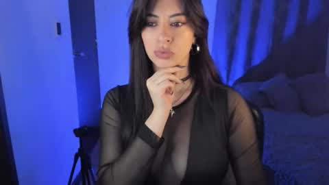 nala_saphir online show from 12.22.25