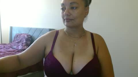 Snapshot of nala_thickk chatting on 12.19.24 Nala Thickk online show from 12.19.24