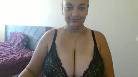 Snapshot of nala_thickk chatting on 12.20.24 Nala Thickk online show from 12.20.24