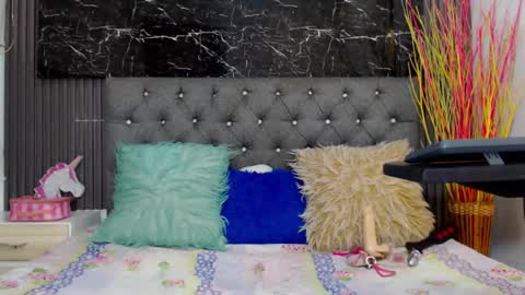 Snapshot of nalaroy chatting on 01.18.25 NALAROY online show from 01.18.25