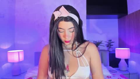 Snapshot of nami_russo chatting on 11.27.25 NAMI online show from 11.27.25