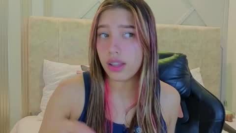 nami_sweet_ online show from 01.08.26