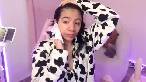 nami_usagi online show from 10.10.25