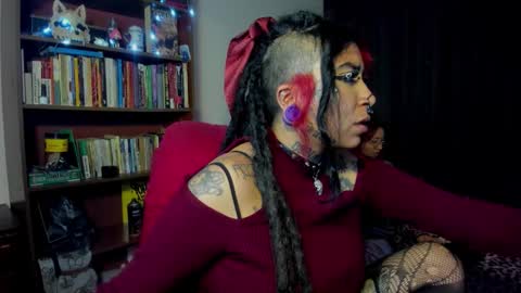 Val  online show from 10.04.25