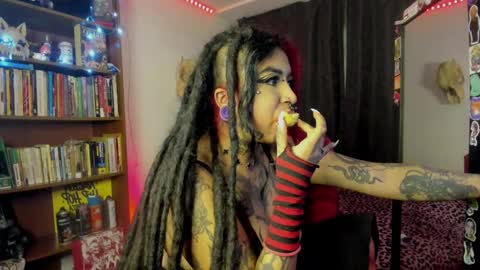 Val  online show from 10.06.25