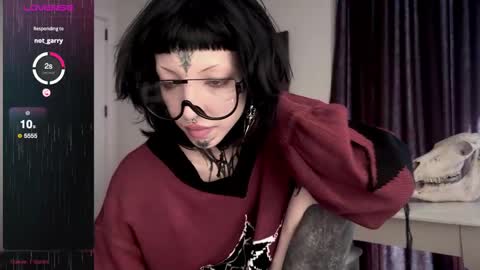 Snapshot of nananevaeragain chatting on 03.10.25 Nana online show from 03.10.25