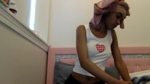 Snapshot of nanaonn chatting on 02.22.26 nanaonn online show from 02.22.26