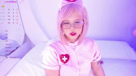 Snapshot of nanaosaky chatting on 10.20.25 NanaOsaky online show from 10.20.25