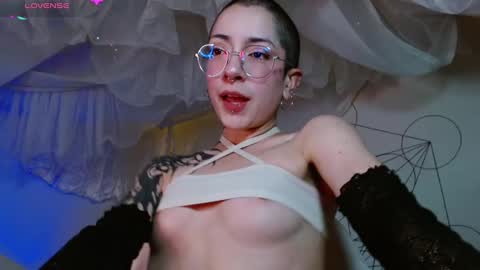 Alma  Maria online show from 02.23.25