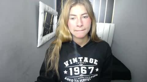 Snapshot of nancy_blonde chatting on 06.02.26 nancy blonde online show from 06.02.26
