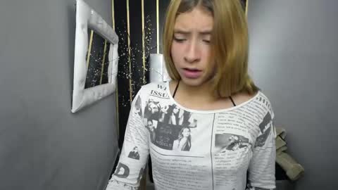Snapshot of nancy_blonde chatting on 06.09.26 nancy blonde online show from 06.09.26