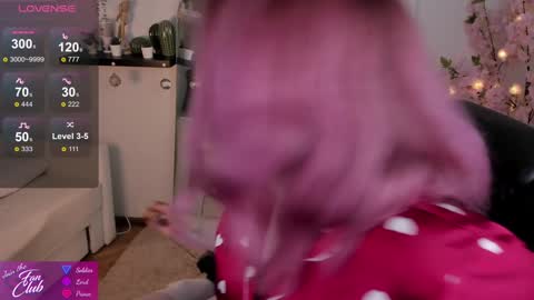 Snapshot of nancy_sun_ chatting on 01.09.25 Nancy online show from 01.09.25