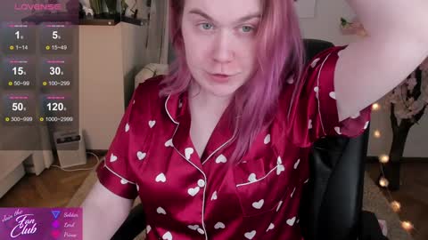 Snapshot of nancy_sun_ chatting on 01.23.25 Nancy online show from 01.23.25