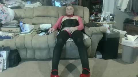 Snapshot of nancyboy_1 chatting on 11.28.25 nancyboy_1 online show from 11.28.25