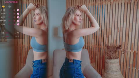 Snapshot of nancyfancyyy chatting on 12.30.24 Follow my page on peach online show from 12.30.24