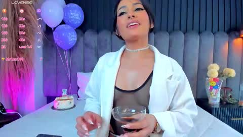 Snapshot of nanda_vixen_ chatting on 03.27.26 Nanda online show from 03.27.26