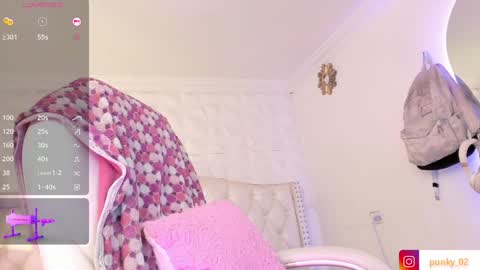 Snapshot of nanit_l chatting on 12.21.24 anna online show from 12.21.24