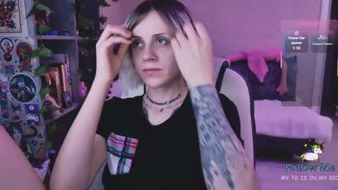 Monday-Friday 12-4 AM and 6-9 AM New York time online show from 04.06.26