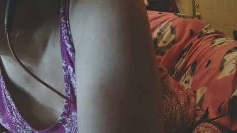 Snapshot of nannabaldur chatting on 07.13.26 Nanna Baldur online show from 07.13.26