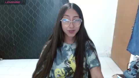 Snapshot of nanylux chatting on 05.03.26 nanylux online show from 05.03.26