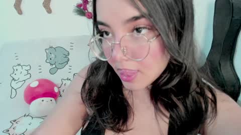 Snapshot of naoko_uwu chatting on 12.23.24 Naoko online show from 12.23.24