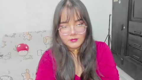 Snapshot of naoko_uwu chatting on 06.16.26 Naoko online show from 06.16.26