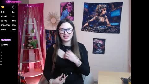 Naomy online show from 12.19.24