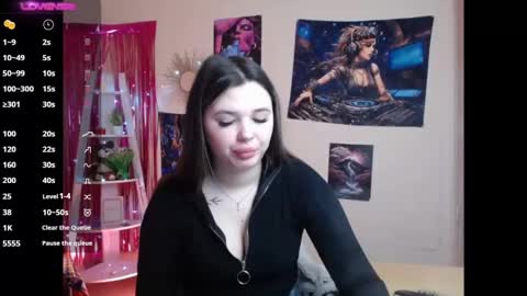 Naomy online show from 12.24.24