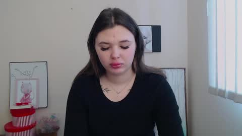 Naomy online show from 01.06.25