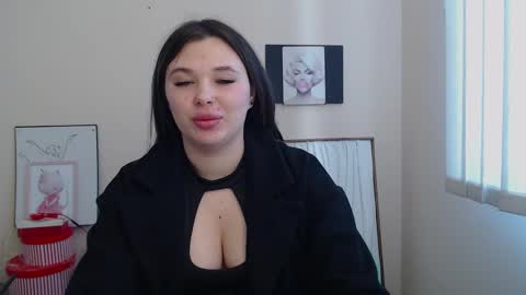 Naomy online show from 01.08.25