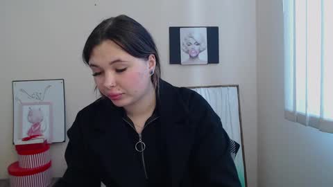 Naomy online show from 01.09.25