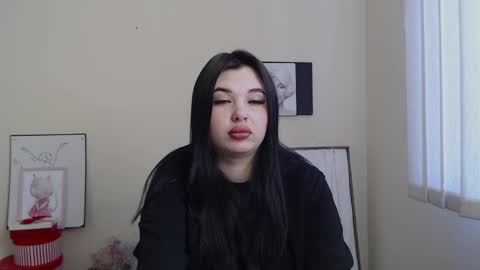 Naomy online show from 02.03.25