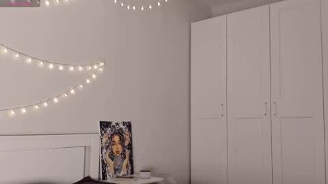 Snapshot of naomi_oops chatting on 11.14.25 Naomi online show from 11.14.25