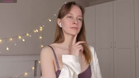 Snapshot of naomi_oops chatting on 05.25.26 Naomi online show from 05.25.26