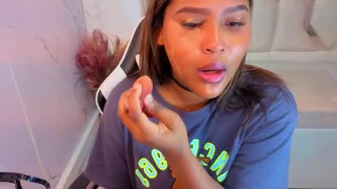 Naomi  online show from 05.26.26