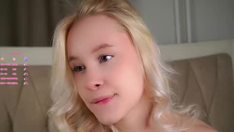 Snapshot of naomibry chatting on 02.09.26 Angel online show from 02.09.26