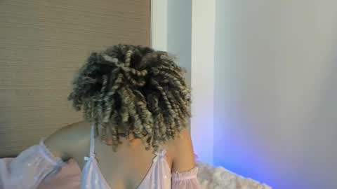 naomidawson online show from 01.16.26