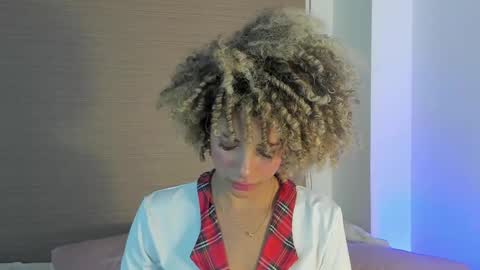 naomidawson online show from 03.06.26